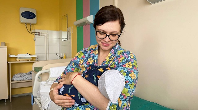 В Набережных Челнах врачи КДМЦ помогли появиться на свет ребенку весом более 5 кг
