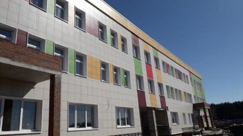 Новую школу в микрорайоне Чистопольской ЦРБ планируют достроить в августе