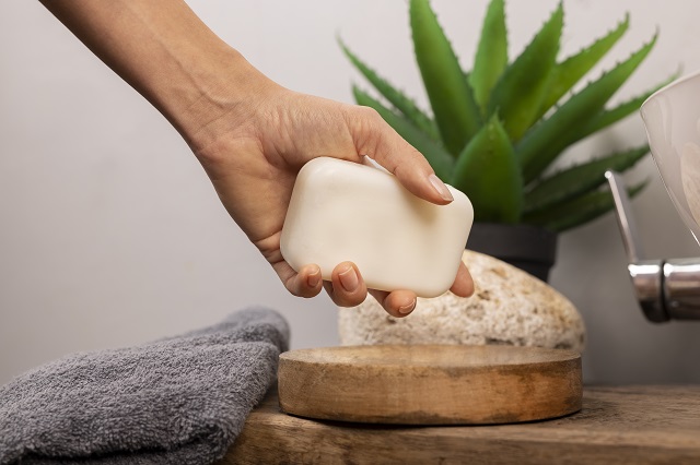 Жителям Татарстана развеяли мифы о вреде и пользе антибактериального мыла