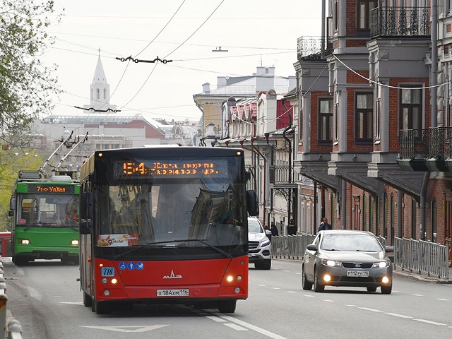 В Казани для подготовки к 9 Маю по некоторым улицам ограничат движение транспорта