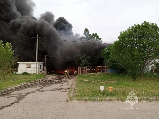 В Татарстане в промзоне «Алабуга» ликвидировали пожар на площади 1 940 «квадратов»