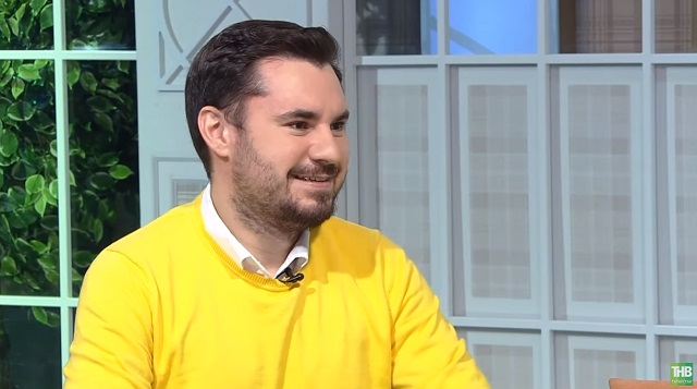 Эльмир Низамов нигә үзе җырламый?