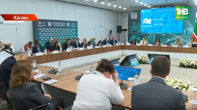 Казанфорумда чит ил журналистлары, блогерлар, баш мөхәррирләр катнашында матбугат форумы узды