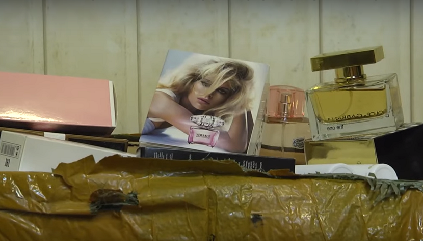 В Казани накрыли точку сбыта контрафактной парфюмерной продукции