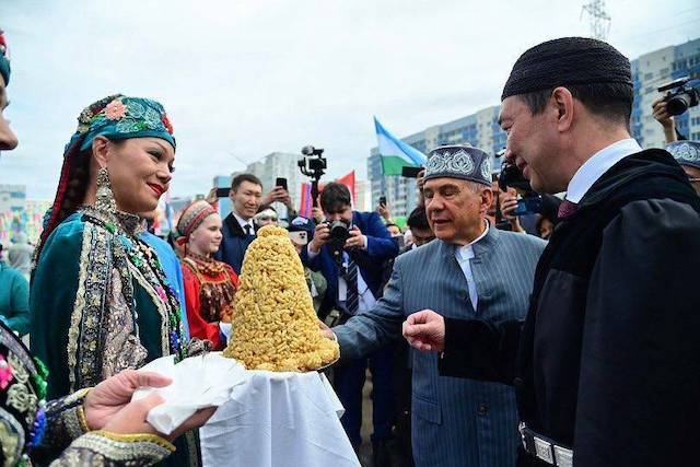 Рустам Минниханов открыл юбилейный федеральный Сабантуй в Якутии