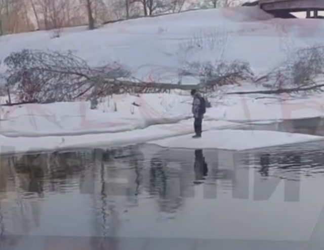 Не отпускайте детей одних: МЧС Татарстана предупредило об опасности игр на льду