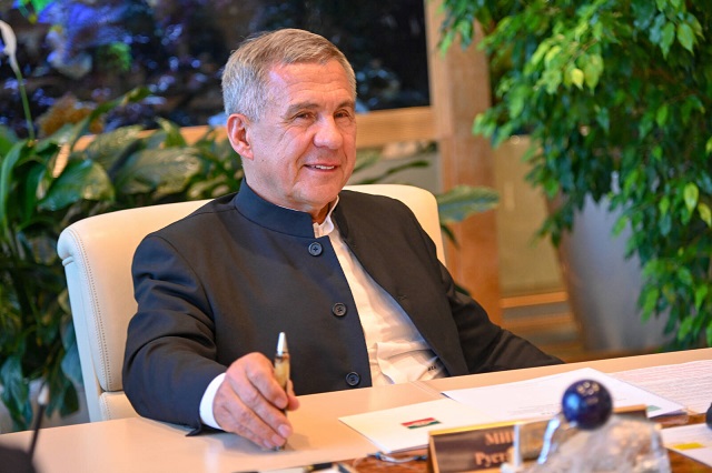 Минниханов и глава АО «Корпорация Туризм.РФ» обсудили проект курорта «Казань Марина»