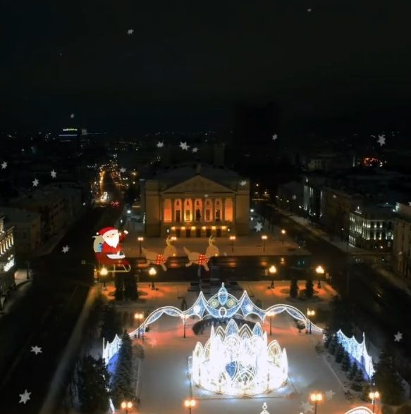 Рустам Минниханов в Instagram опубликовал Санта-Клауса, мчащегося к Казанскому Кремлю