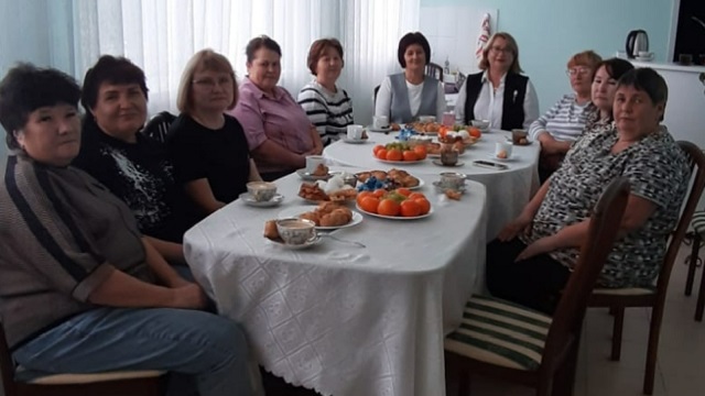 В Елабуге для медработниц-матерей и жен бойцов СВО устроили чаепитие