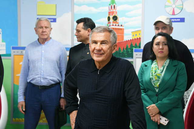 Рустам Минниханов открыл детский центр «Эврика» в Елабуге