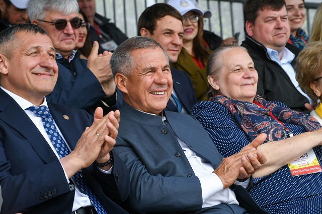 Минниханов пригласил казанцев на «Ялкын фест»