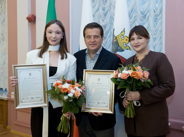 Метшин встретился с участниками чемпионата «Абилимпикс» из Казани