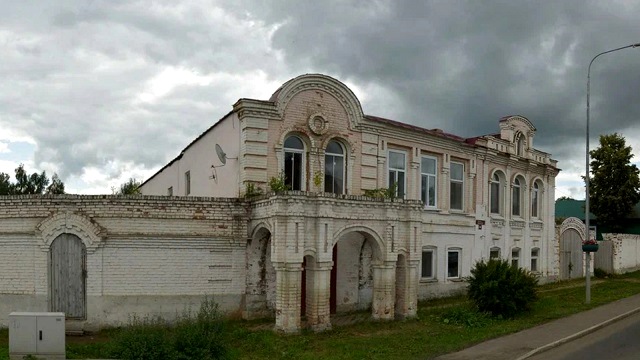 Особняк с портиком и полуколоннами: в Елабуге отреставрируют купеческий дом XIX века