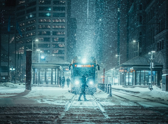 Вильфанд: сильные снегопады завалят центр России ближайшей ночью
