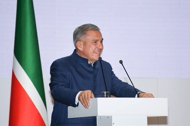 Минниханов встретился с министром экономики Ирана в Тегеране