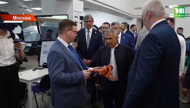 Минниханов посетил Российский технологический университет в Москве
