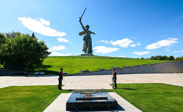 Президент России присвоил аэропорту Волгограда историческое наименование «Сталинград»