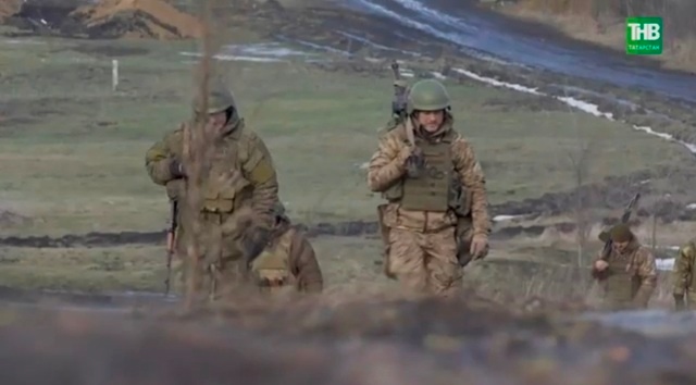 Госдума приняла закон, приравнивающий добровольцев-штурмовиков к ветеранам боевых действий