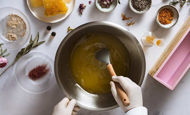 Мастер-класс по изготовлению мыла провели сотрудники казанского вуза