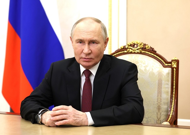 Путин поздравил пограничников России с профессиональным праздником