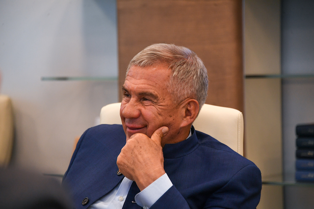 Минниханов провел встречу с представителем китайской компании CTTIC Stones