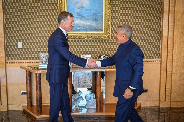 Минниханов обсудил вопросы взаимодействия с замглавы МВД России Горовым