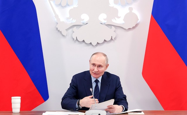 Владимир Путин удостоил 11 татарстанцев госнаград