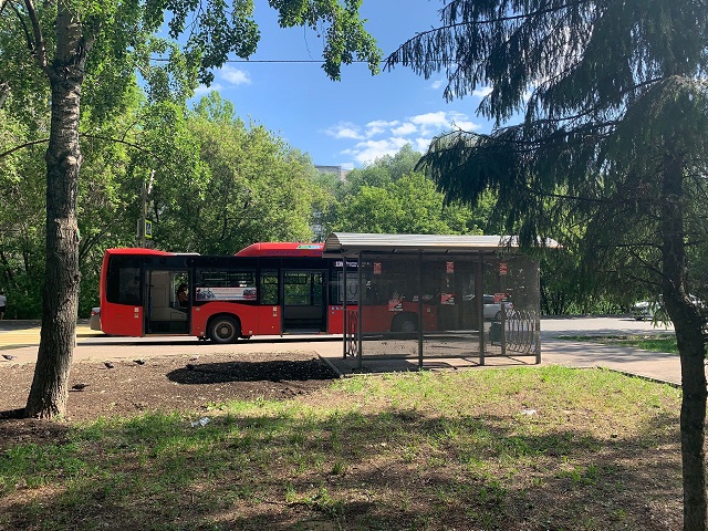 В Казани в памятные дни запустят дополнительные автобусы до кладбищ