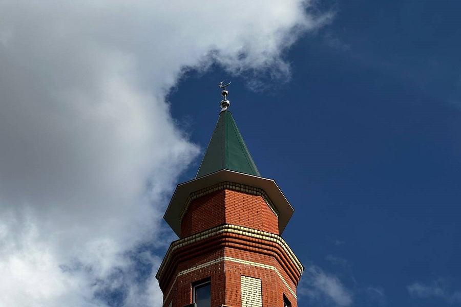 Питрәчнең Җәмигъ мәчетенә ярымай куелды