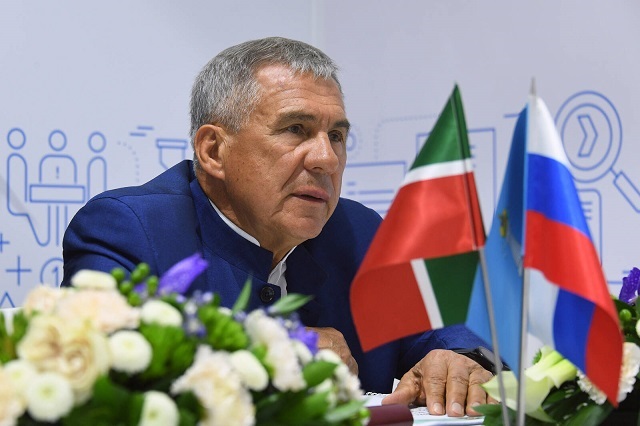 Минниханов поздравил Мирзиеева с победой на выборах президента Узбекистана