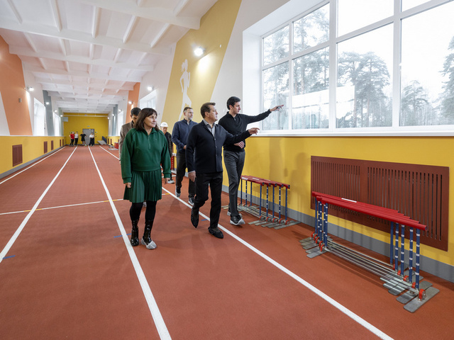 Метшин высоко оценил обновленный легкоатлетический манеж «Тасма» в Казани