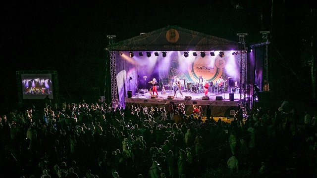 Этнокультурный фестиваль «Крутушка» 2025: AY YOLA, национальные блюда, песни и танцы