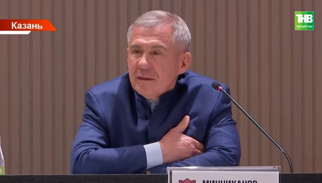 Минниханов дал «Ак Барсу» напутствие на победу в Кубке Гагарина