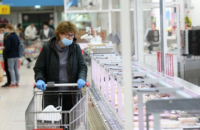 40 торговых предприятий Казани приостановили работу из-за санкций