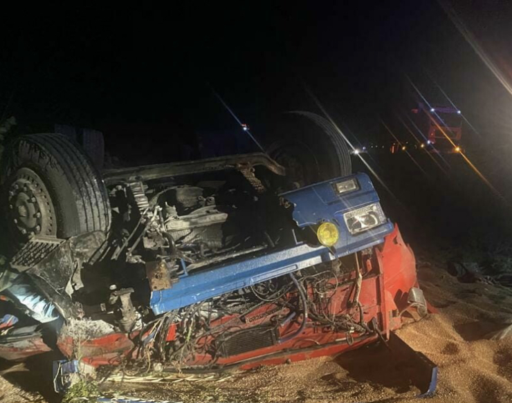 Казан янында КАМАЗ капланган: йөртүчесе һәлак