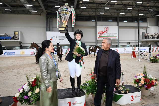 Рустам Минниханов посетил праздничные скачки в Казани