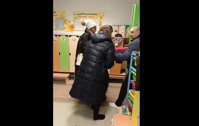 Житель Набережных Челнов сбежал с ребенком из детского сада через окно