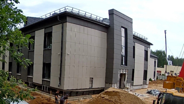 Строительство дома-интерната для пожилых в Зеленодольске завершено на 67%