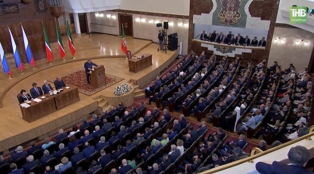 Минниханов поручил разработать программу прорывных IТ-решений до 2030 года