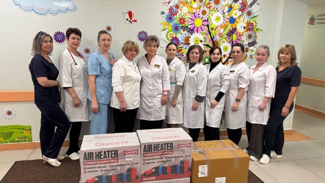 Коллектив набережночелнинской детской поликлиники №3 собрал посылку для бойцов СВО