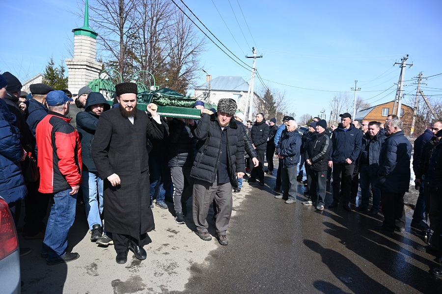 Татарстан мөселманнары тренер Айрат Кәлимуллин белән хушлашты