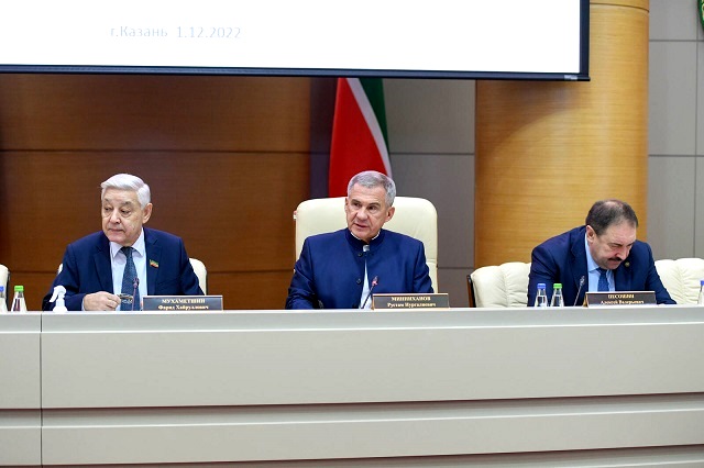 Рустам Минниханов: экономическое развитие Татарстана остается одной из важнейших задач