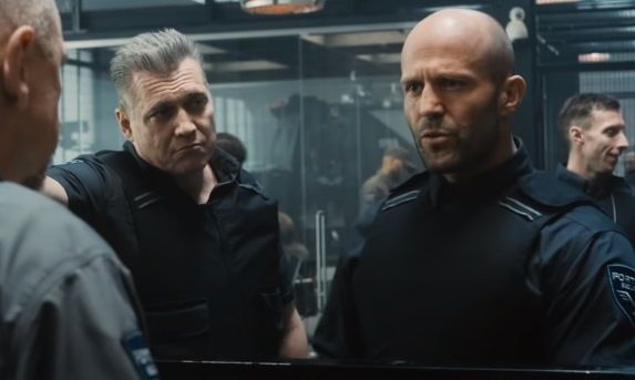 В сети появился трейлер нового фильма Гая Ричи «Гнев человеческий»