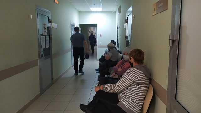 Число суточных случаев заражения коронавирусом в Татарстане снизилось до 99