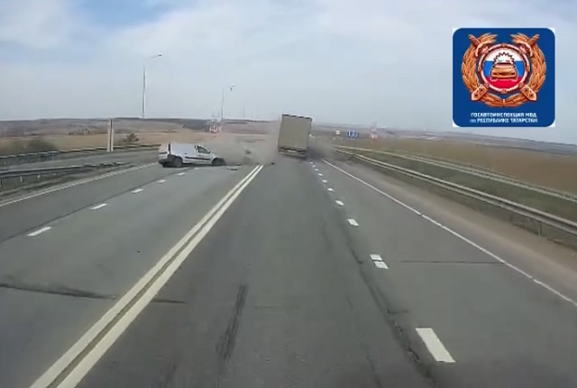 Момент смертельного ДТП на трассе в Елабужском районе попал на видеорегистратор