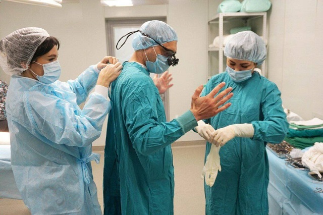 Нижнекамские врачи спасли мужчину от ампутации ног, установив обходной путь для крови