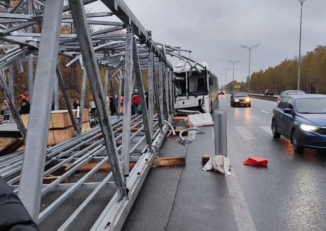 В ДТП с участием автобуса под Казанью травмы получили пять человек