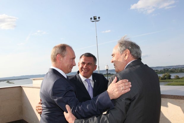 Путин Минтимер Шәймиевны Изге апостол Андрей Первозванный ордены белән бүләкләде