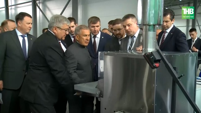 Минниханов провел открытый диалог с предпринимателями Татарстана