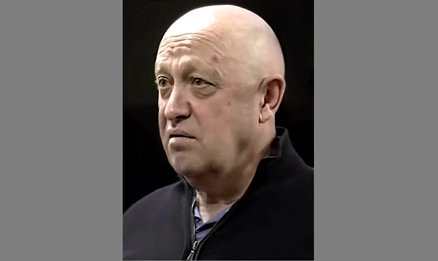 Евгений Пригожин значился среди пассажиров в разбившемся в Тверской области самолете